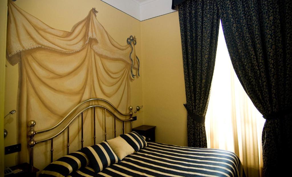 Hotel Regina Pinerolo Room photo